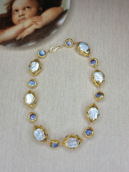 Lunar Aura